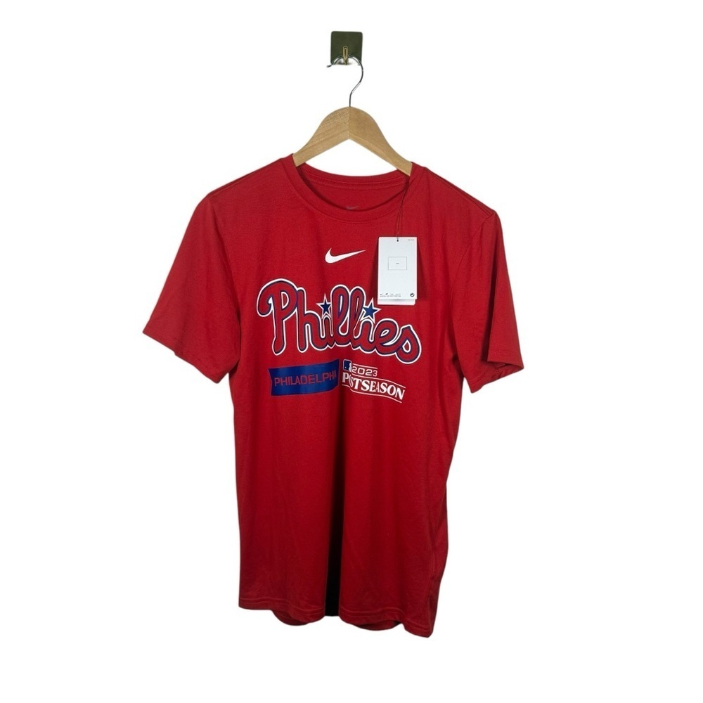 NWT Nike Philadelphia Phillies Nike 2023 Dugout T-Shirt in Red Size S - Picture 4 of 10